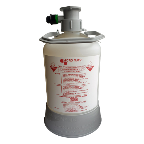 5 Litre Beer Line Cleaning Bottle and G Type Grundy Cleaning Socket